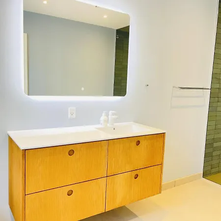 Aday - Modern Living - Yang *