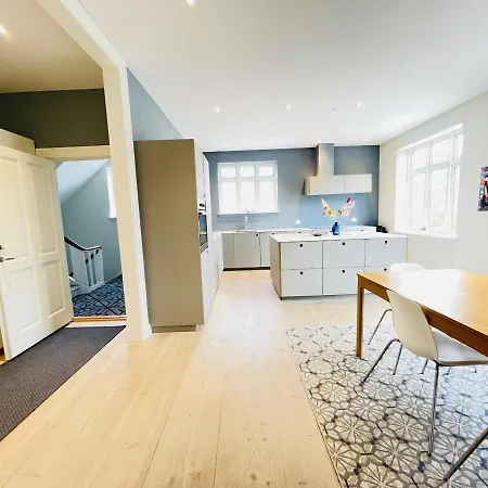 Aday - Modern Living - Yang *